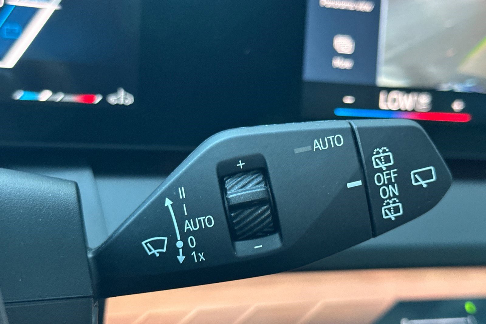 Used 2025 BMW X3 xDrive30i w/ Premium Package image 34