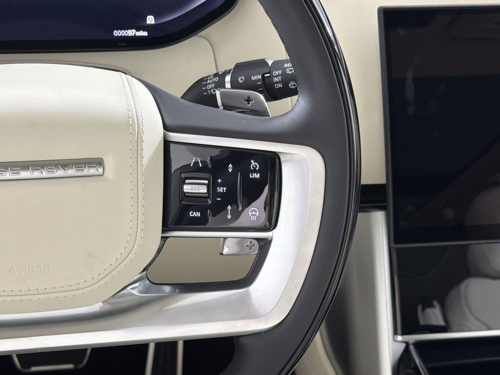 New 2025 Land Rover Range Rover SE image 13