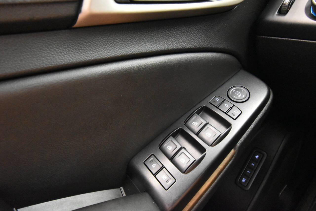 Used 2018 GMC Yukon Denali w/ Open Road Package image 32