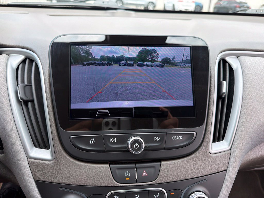Used 2025 Chevrolet Malibu LT FWD image 15