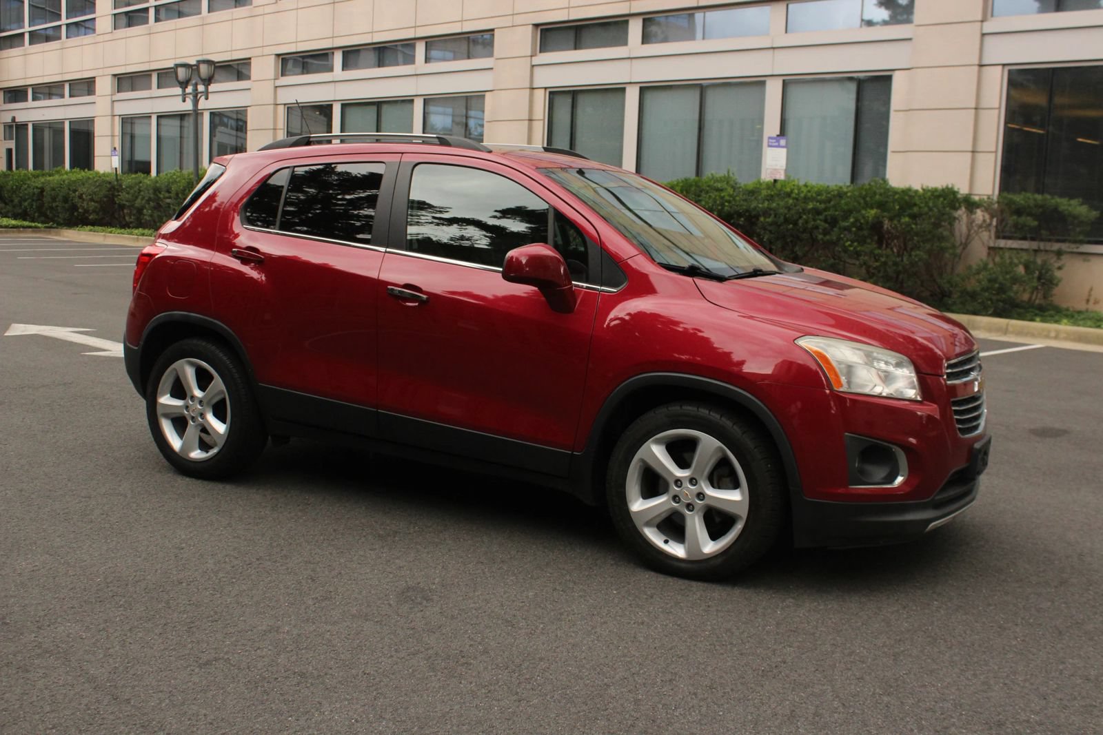 Used 2015 Chevrolet Trax LTZ FWD image 2