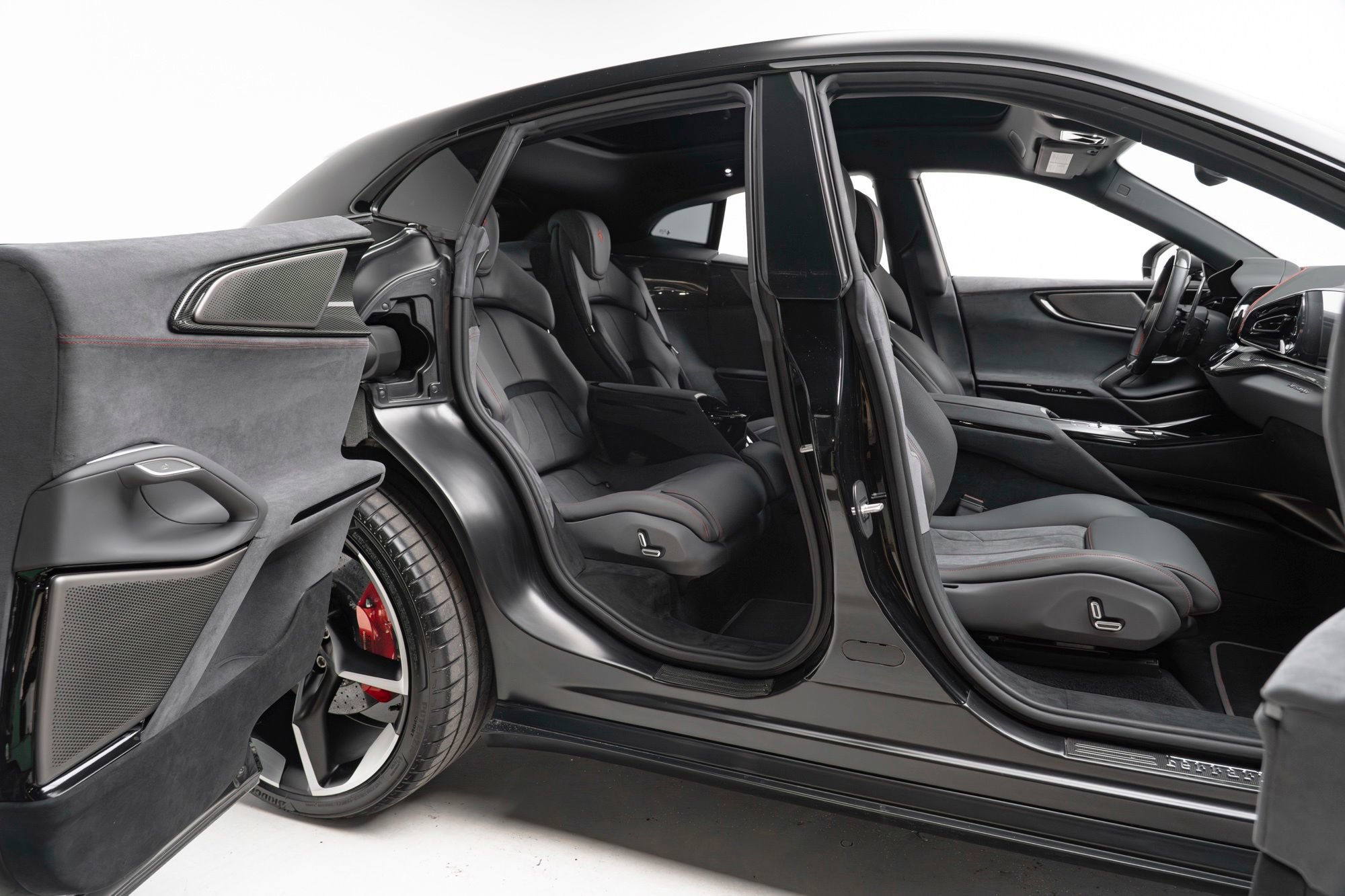 Used 2023 Ferrari Purosangue AWD/4WD image 48