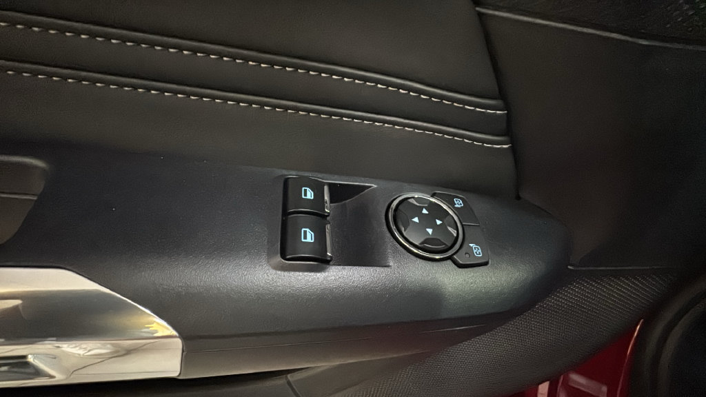 Used 2025 Ford Mustang GT Premium RWD image 17