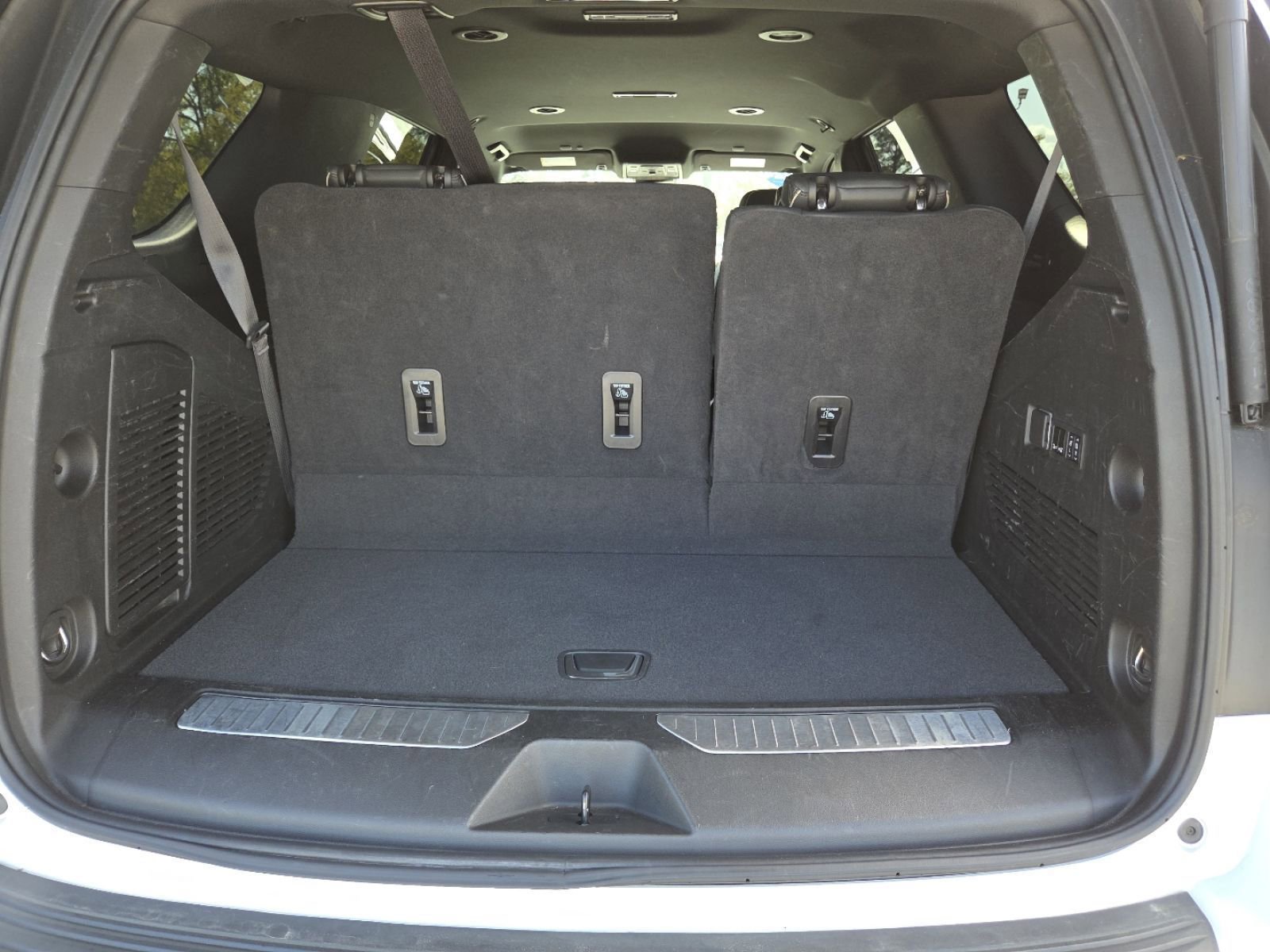 Used 2024 Chevrolet Tahoe Premier image 24