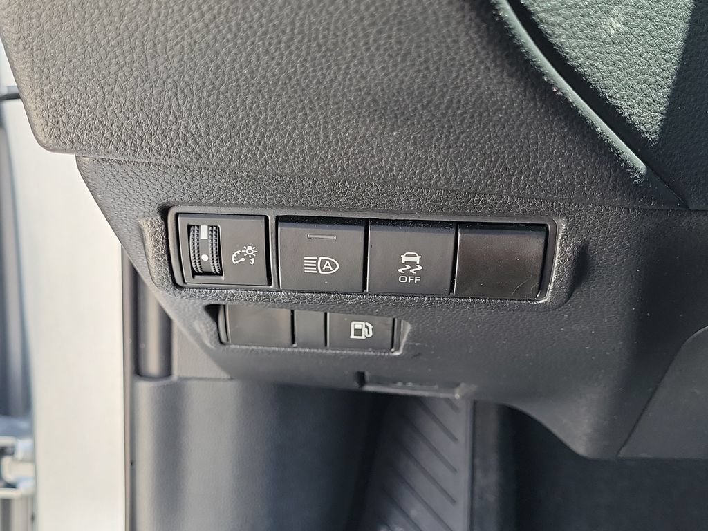 Used 2024 Toyota Corolla Cross AWD Hybrid image 22