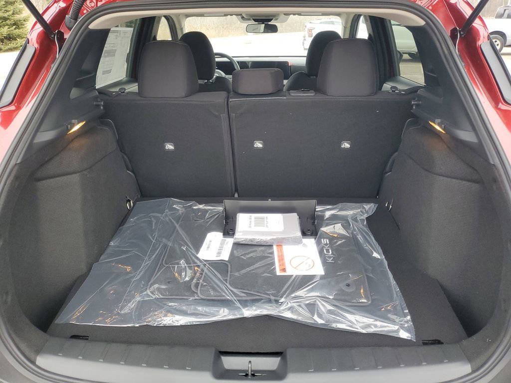 New 2026 Nissan Kicks SV w/ Cold Weather Package AWD/4WD image 9