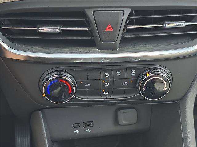 Used 2024 Buick Encore GX Preferred image 21