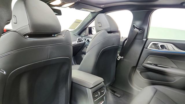 Used 2025 BMW i4 M50 w/ Premium Package image 31