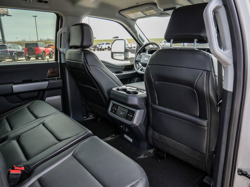 New 2026 Ford F250 Lariat w/ Lariat Premium Package image 24