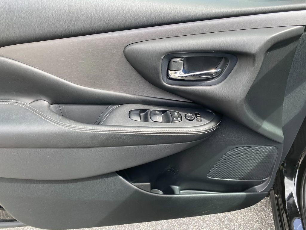 Used 2020 Nissan Murano SV image 11