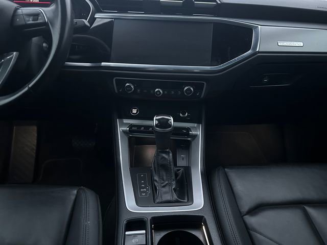 Used 2023 Audi Q3 2.0T Premium image 11