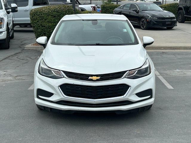 Used 2018 Chevrolet Cruze LT image 9