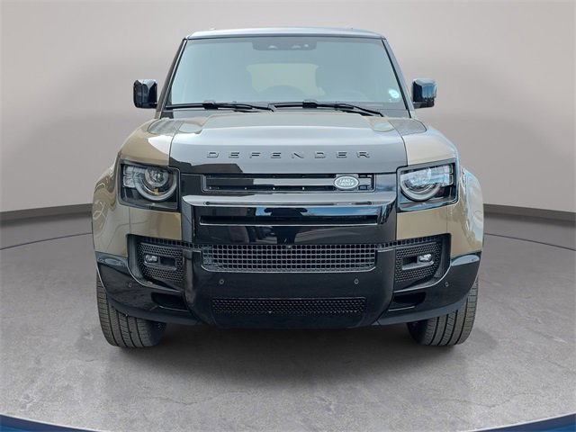 New 2025 Land Rover Defender 130 X image 2