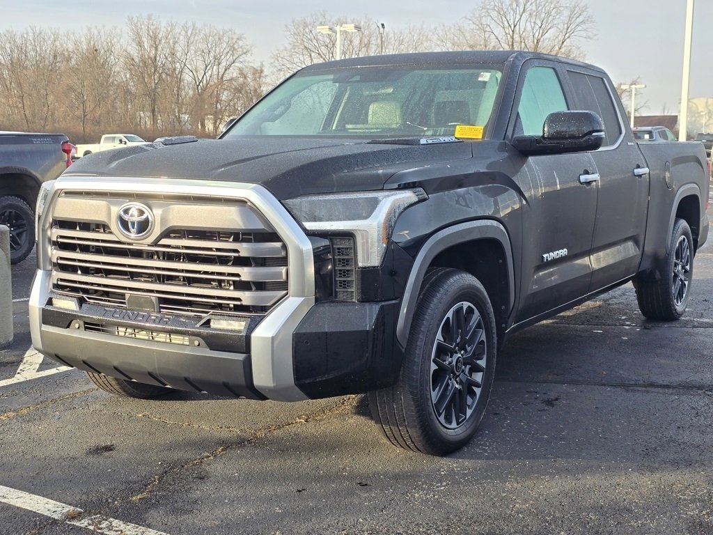 Used 2024 Toyota Tundra Limited image 3