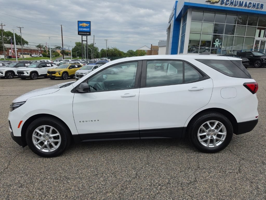 Used 2024 Chevrolet Equinox LS FWD image 7