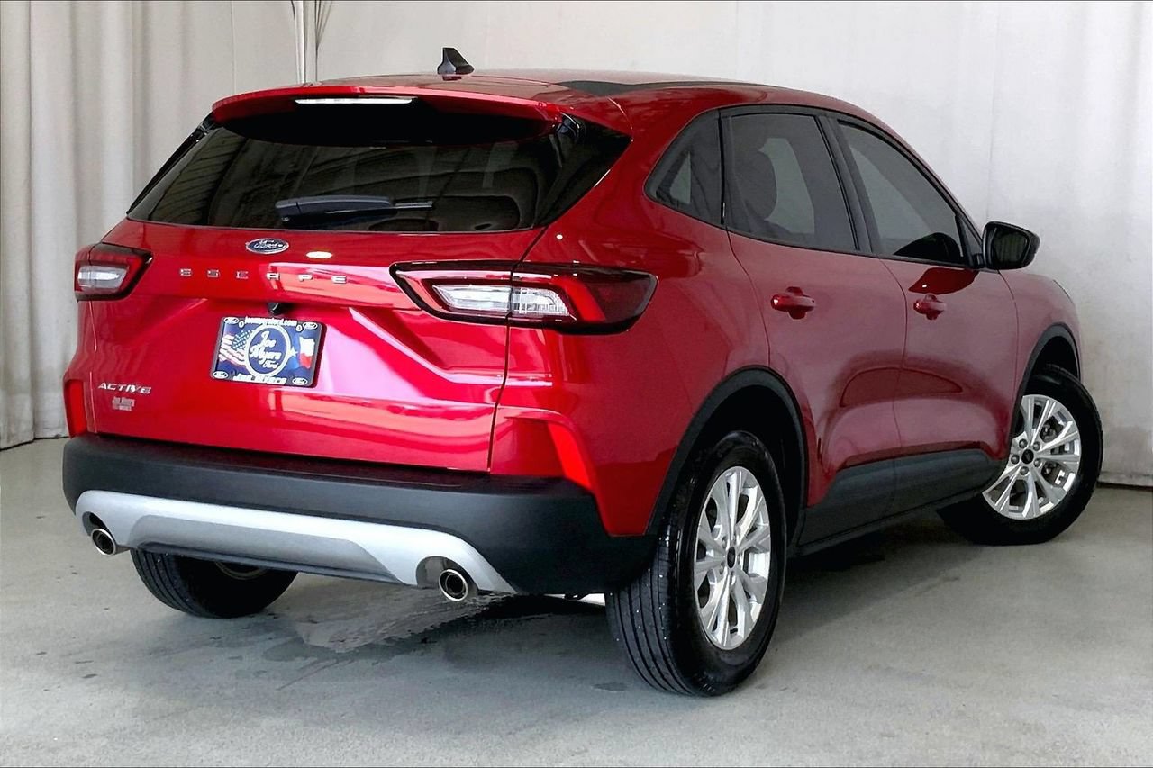 Used 2025 Ford Escape Active FWD image 13
