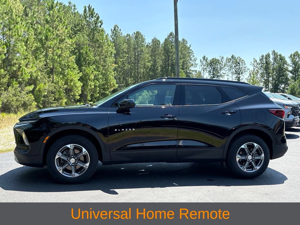 Used 2024 Chevrolet Blazer LT w/ Convenience Package FWD image 8