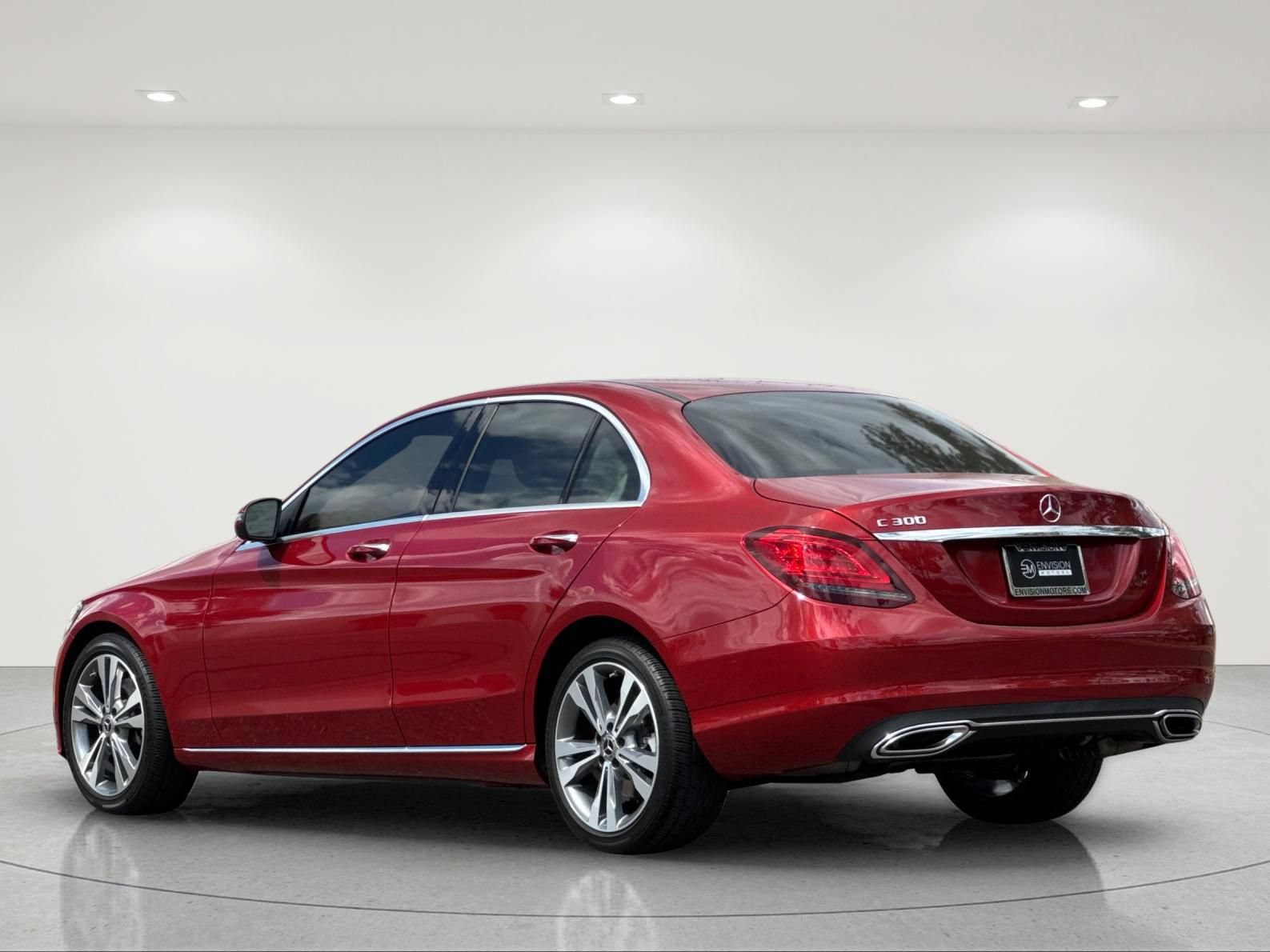 Used 2021 Mercedes-Benz C 300 Sedan image 4