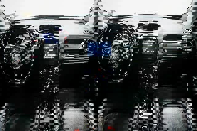 Used 2019 Jeep Renegade Limited image 10