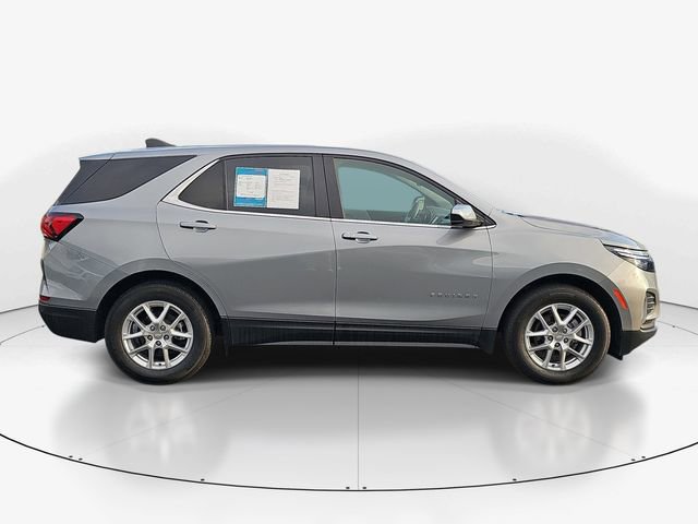 Used 2024 Chevrolet Equinox LT image 2