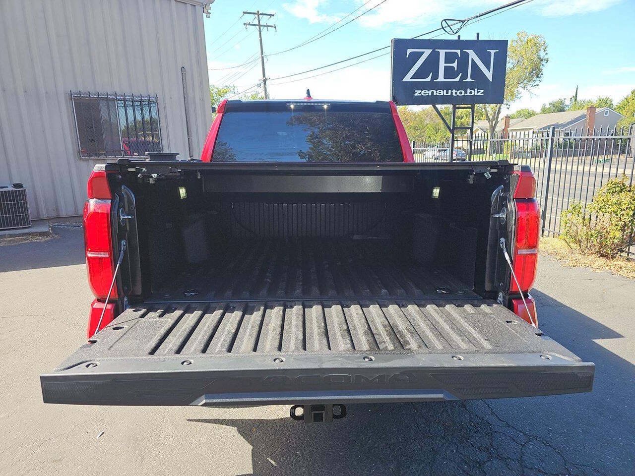 Used 2025 Toyota Tacoma SR5 RWD image 8