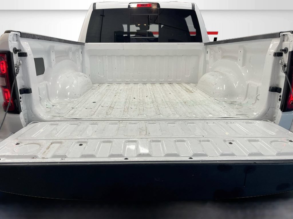 Used 2025 RAM 1500 Warlock AWD/4WD image 24