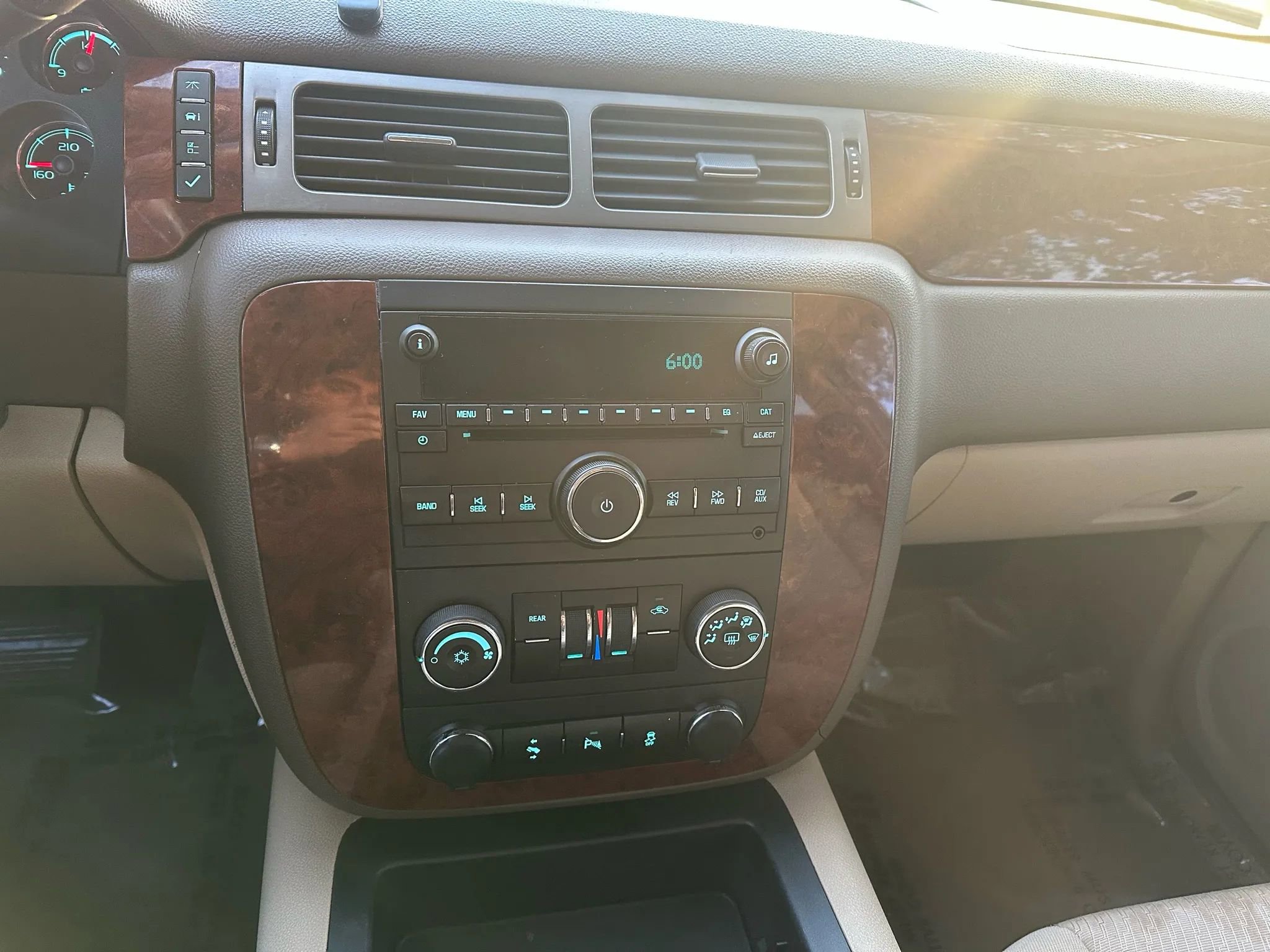 Used 2013 Chevrolet Tahoe LS w/ Convenience Package image 14