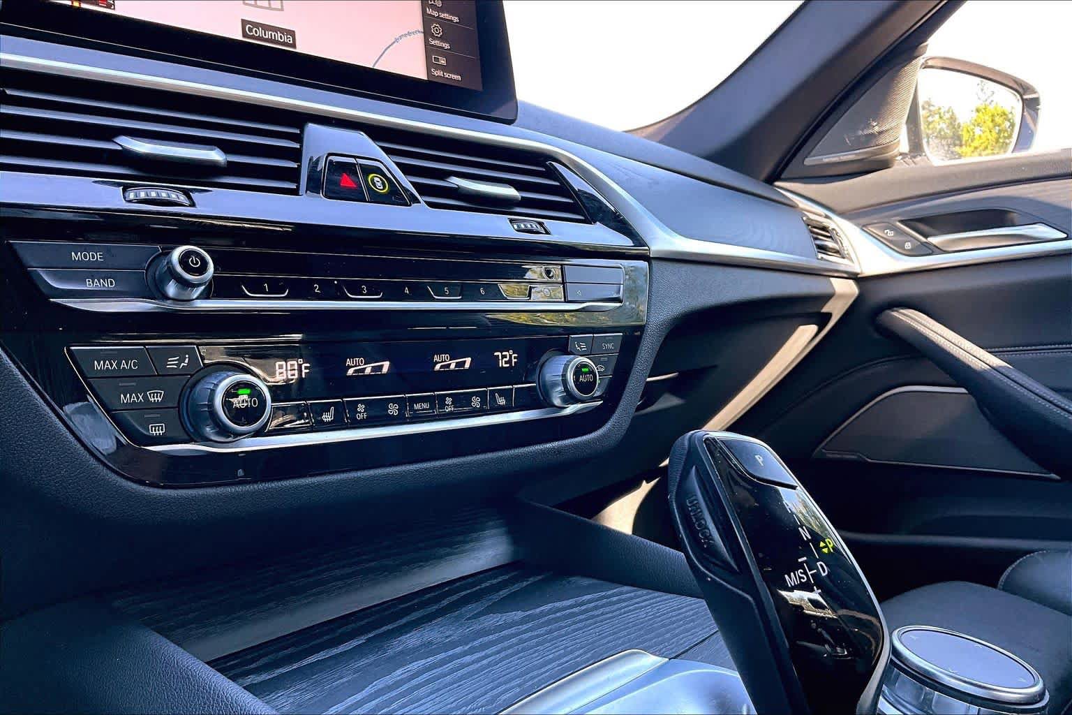 Used 2023 BMW 530i w/ Premium Package RWD image 36