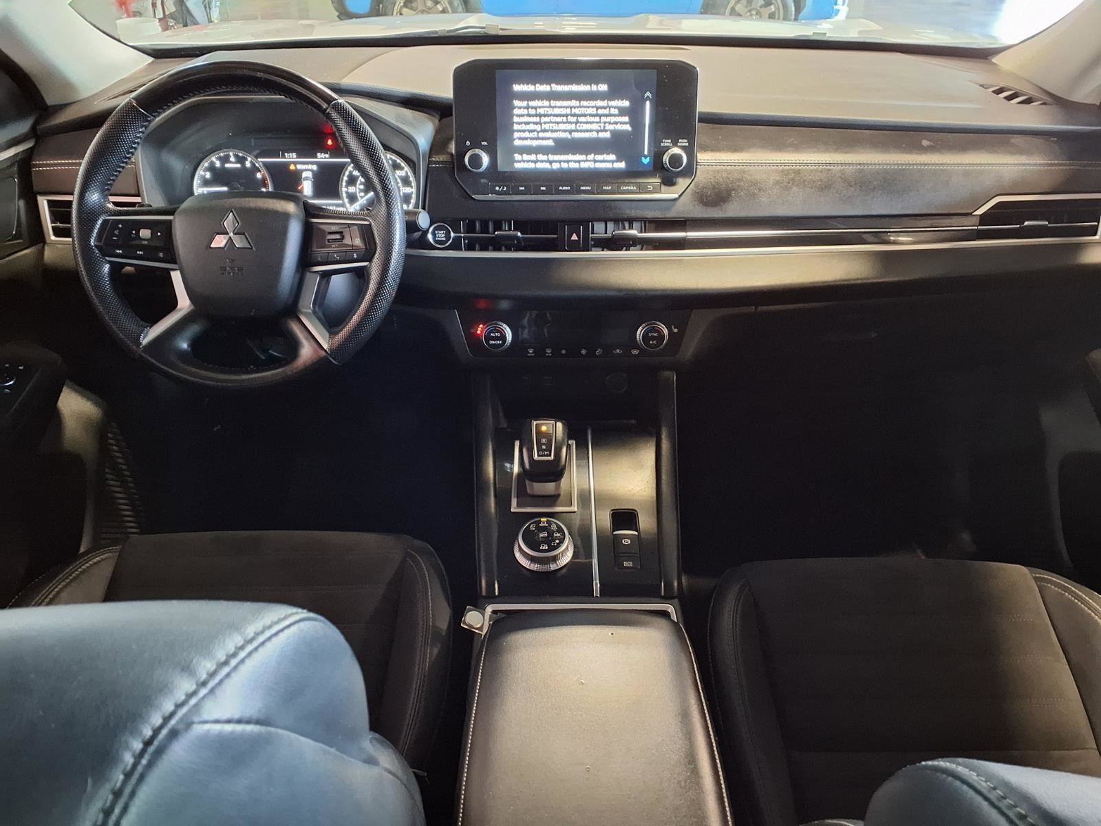 Used 2022 Mitsubishi Outlander SE image 17