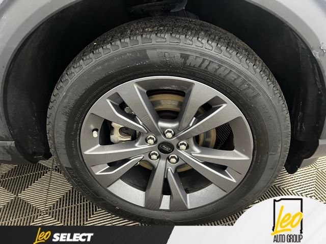 Used 2023 Ford Explorer XLT w/ Equipment Group 202A AWD/4WD image 20