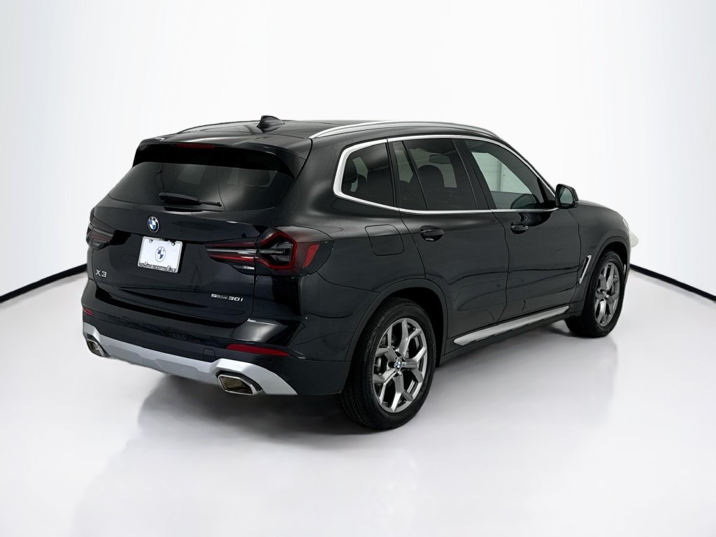 Certified 2024 BMW X3 sDrive30i w/ Premium Package RWD image 5