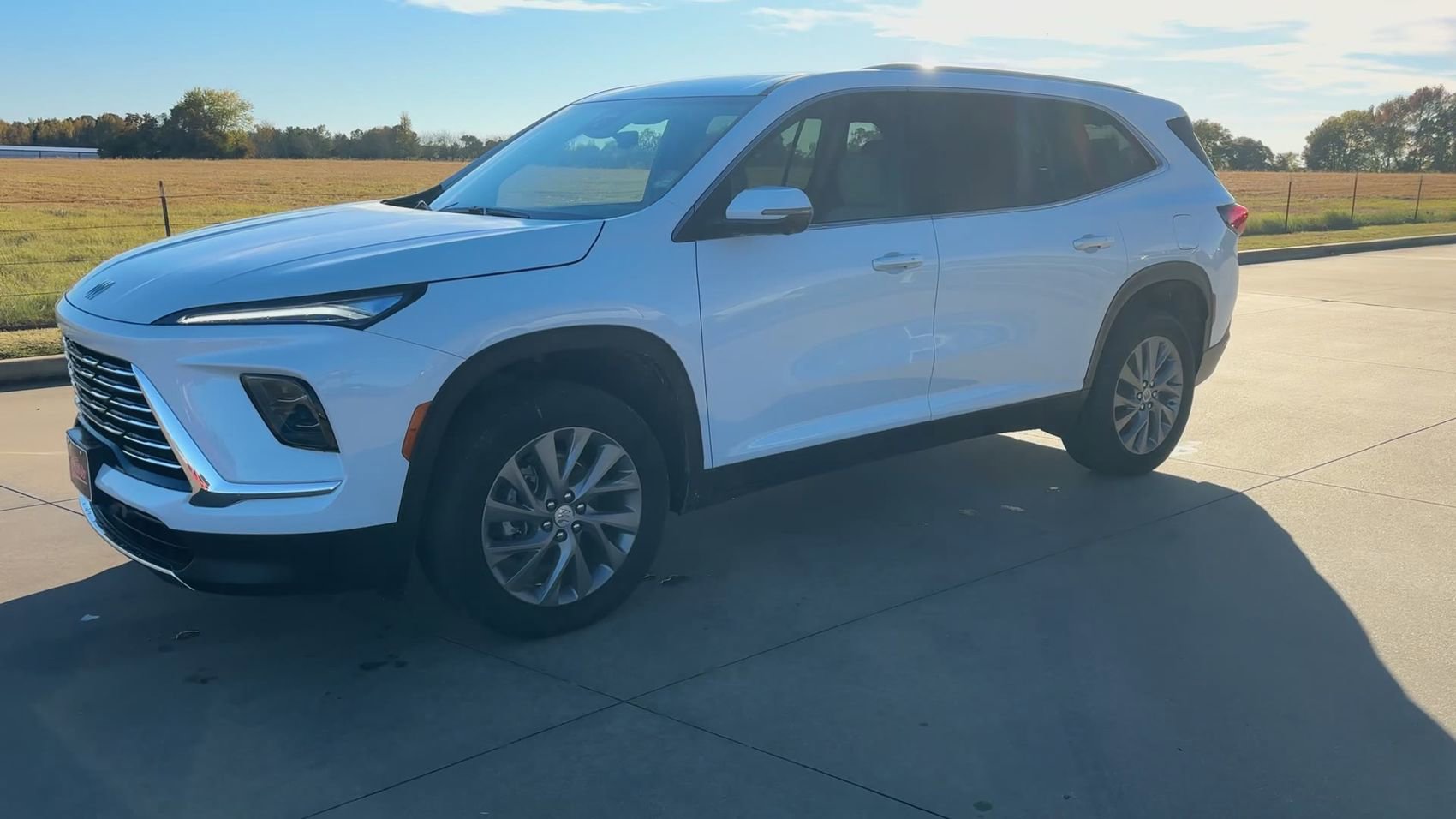 New 2026 Buick Enclave Preferred w/ Power Package image 5