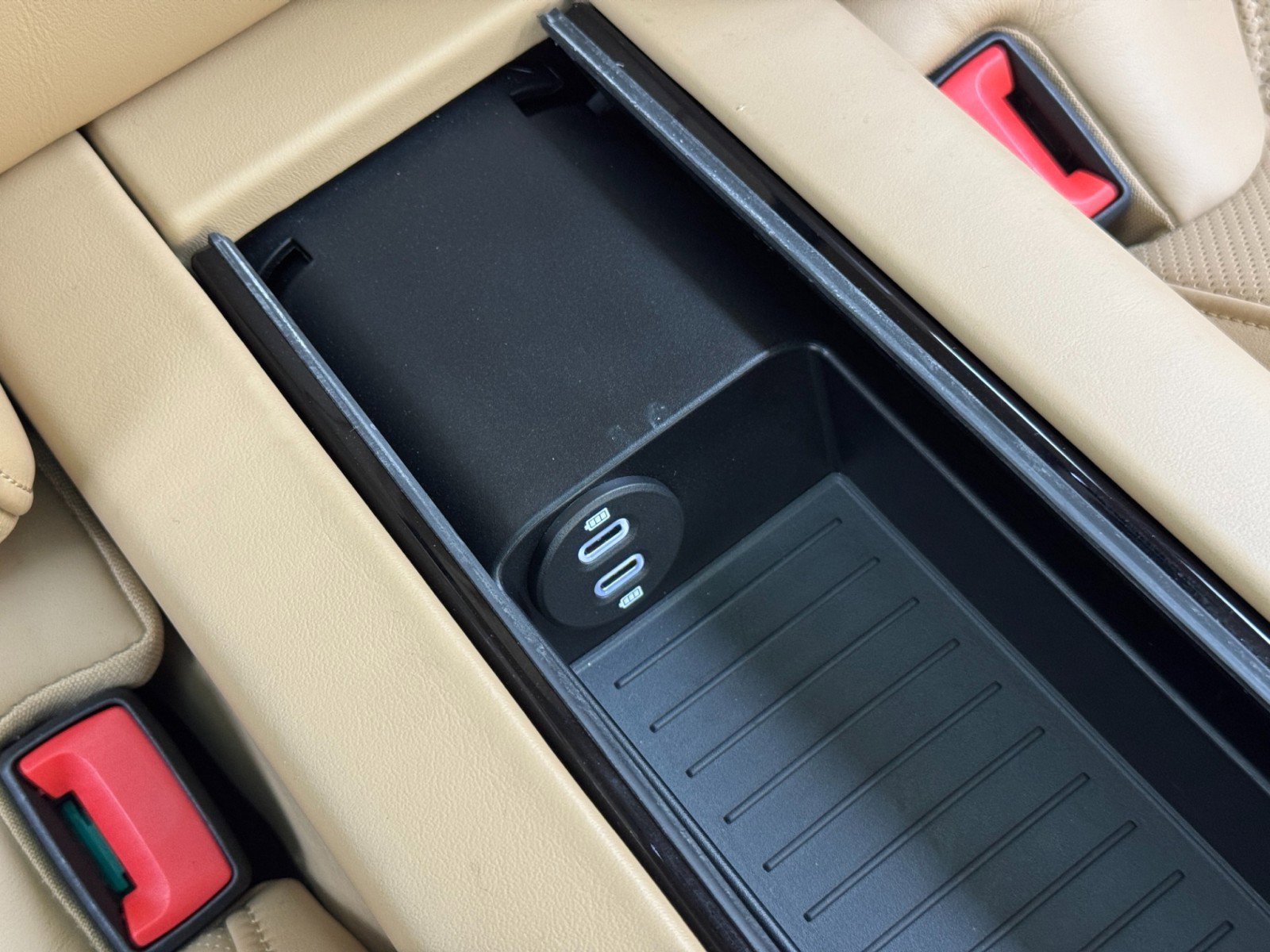 Used 2022 Porsche Panamera 4S Executive image 38