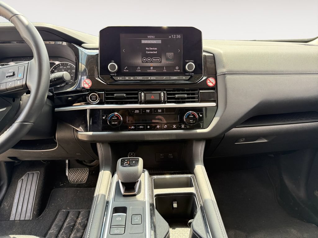 Used 2024 Nissan Pathfinder SV AWD/4WD image 11