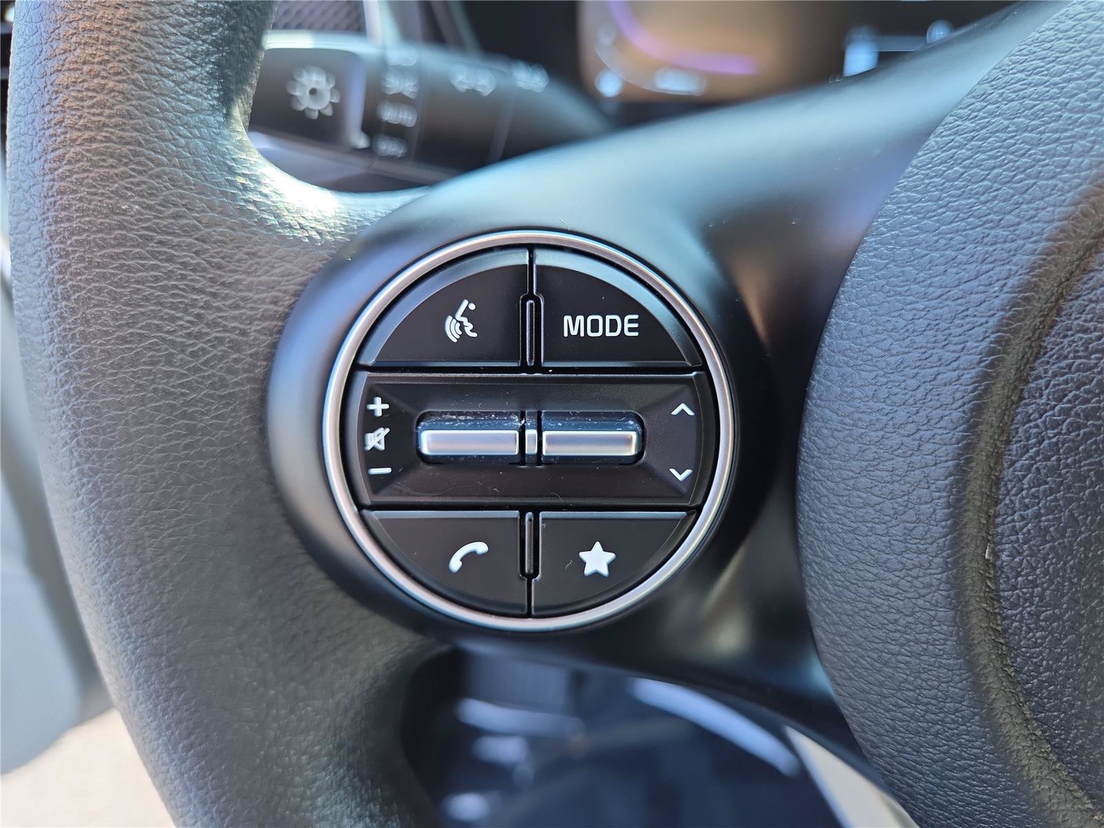 Certified 2024 Kia Soul LX FWD image 15