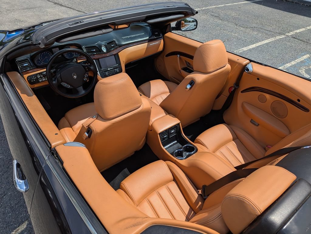 Used 2011 Maserati GranTurismo Convertible RWD image 39
