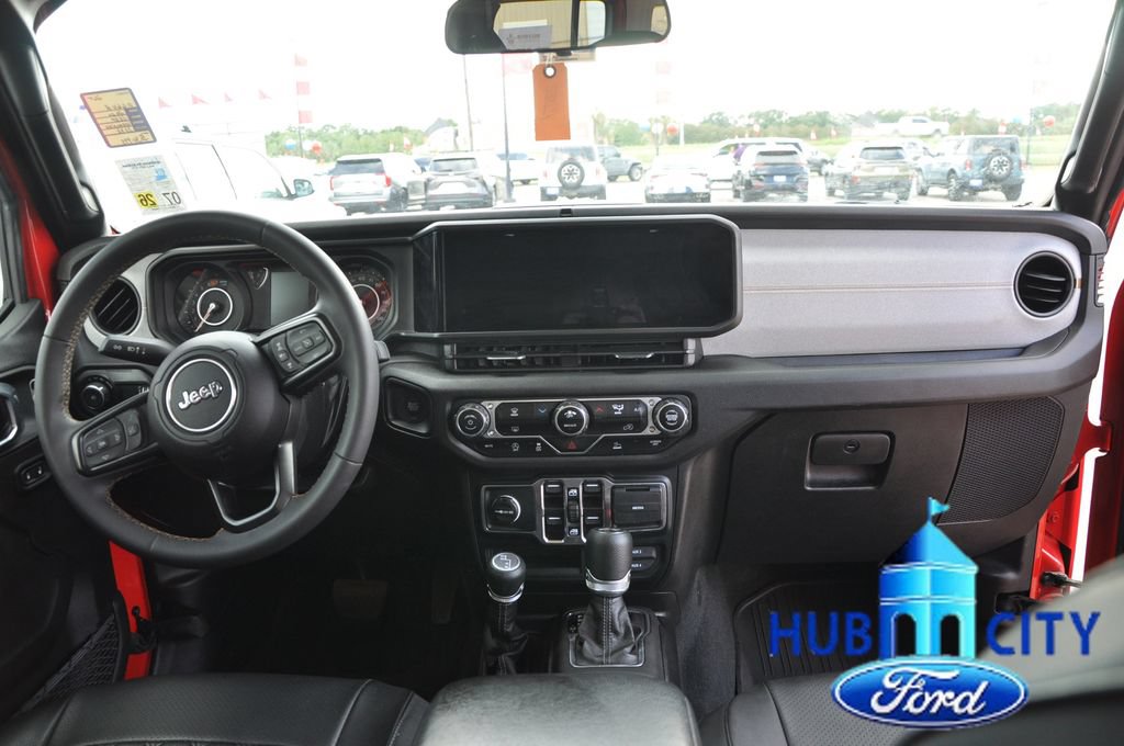 Used 2024 Jeep Wrangler Unlimited Sport AWD/4WD image 18