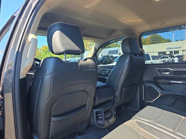 Used 2019 RAM 1500 Laramie AWD/4WD image 17