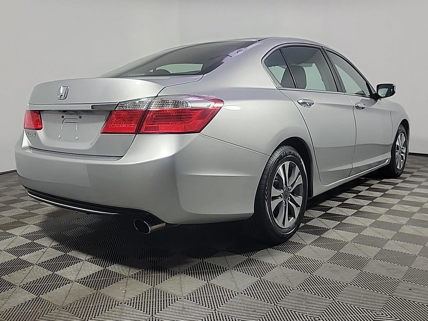 Used 2014 Honda Accord LX image 3