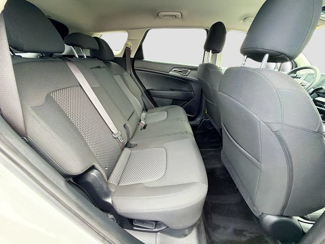 Used 2025 Kia Sportage LX FWD image 25