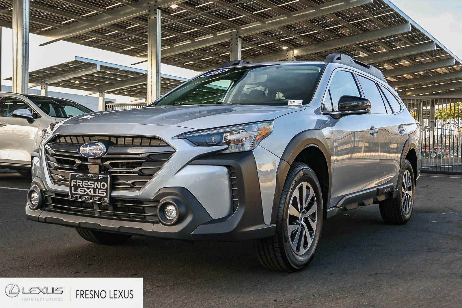 Used 2024 Subaru Outback Premium image 3