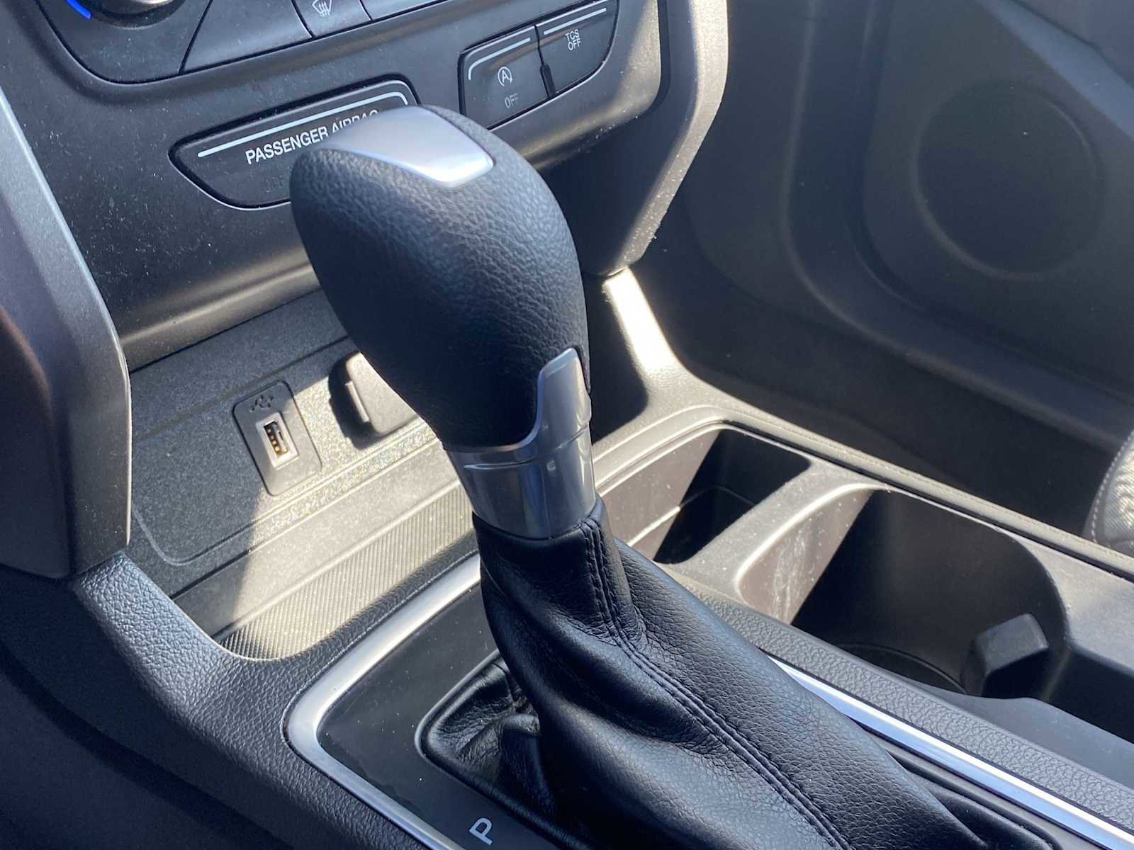 Used 2017 Ford Escape SE image 20