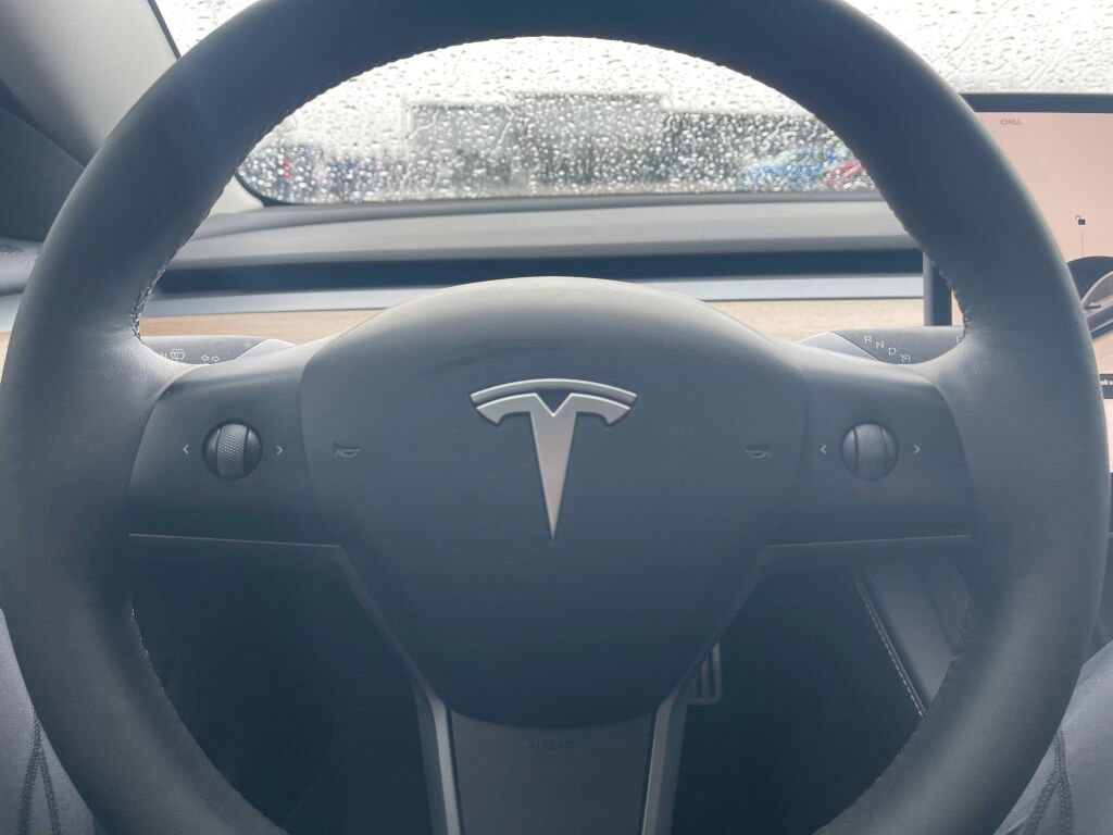 Used 2023 Tesla Model 3 Performance image 16