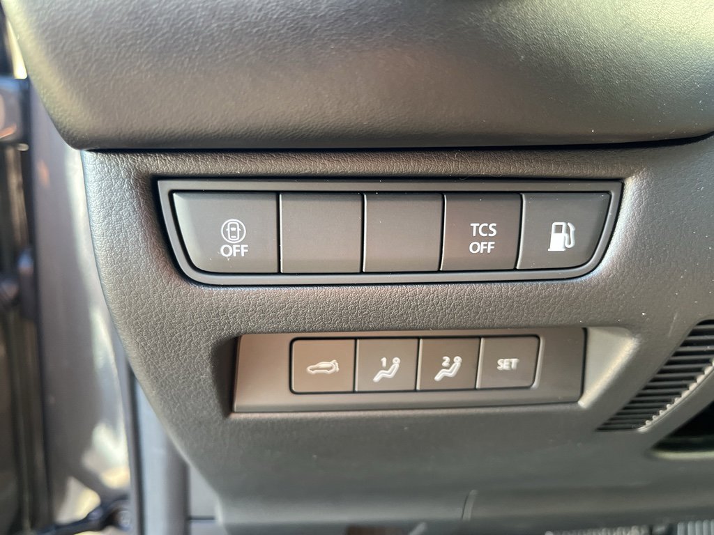 Certified 2025 MAZDA CX-50 AWD 2.5 Hybrid w/ Weather Package image 11