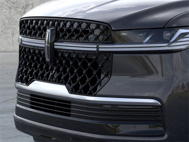 New 2025 Lincoln Navigator L Reserve w/ Jet Appearance Package image 17