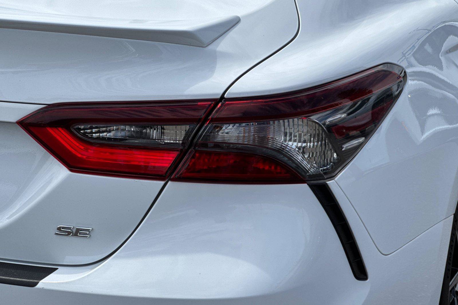 Used 2024 Toyota Camry SE w/ Convenience Package FWD image 28