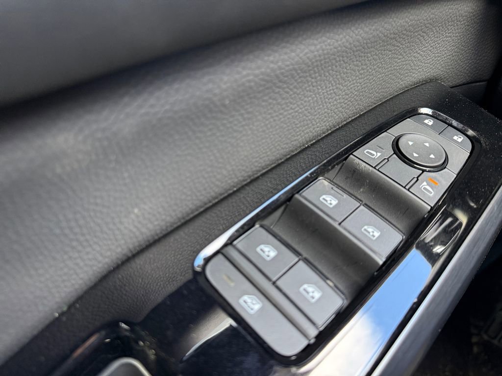 New 2026 Nissan Pathfinder SL image 28