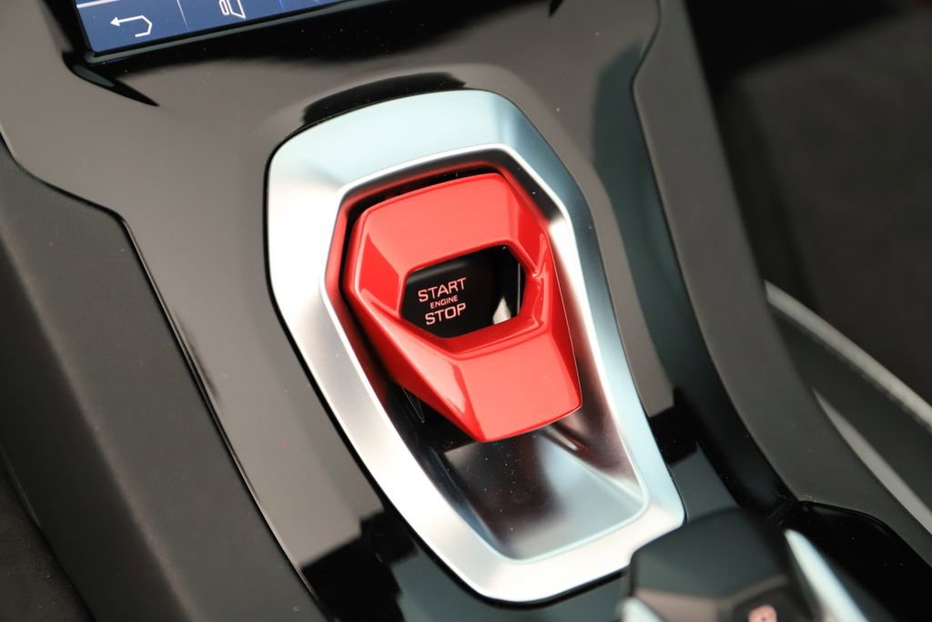 Used 2022 Lamborghini Huracan EVO image 21