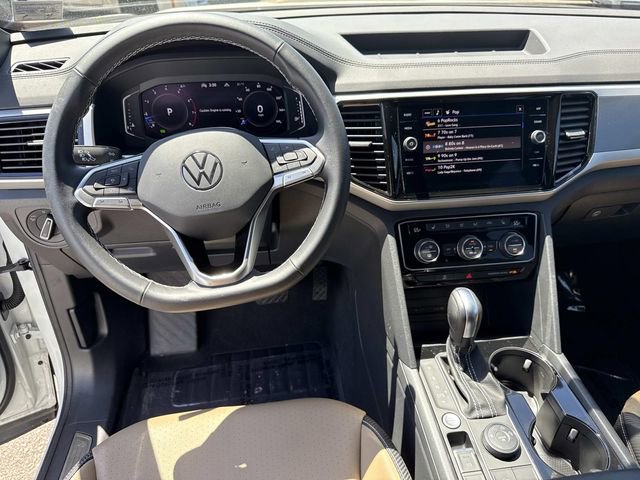 Used 2022 Volkswagen Atlas Cross Sport SE AWD/4WD image 17