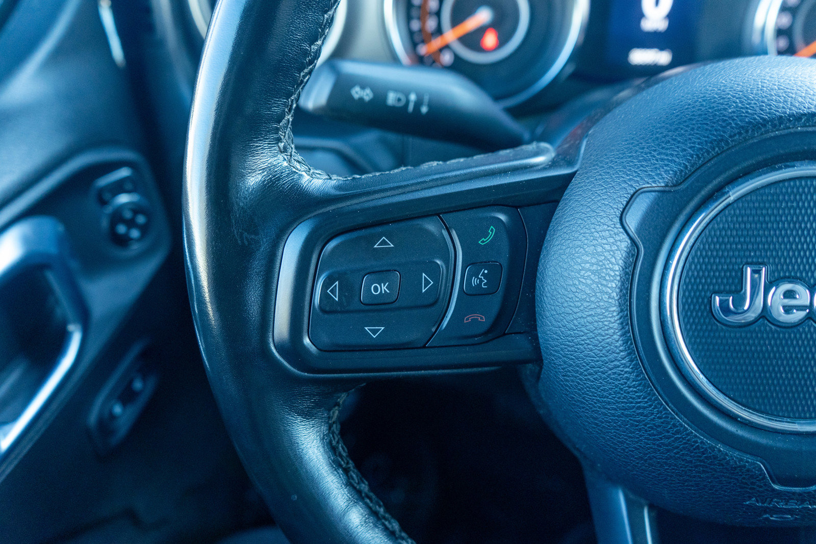 Used 2022 Jeep Gladiator Sport image 22